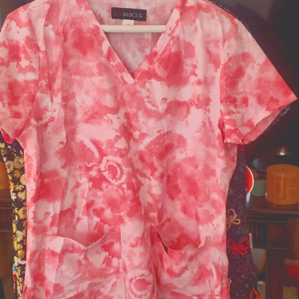 Printed tops ranging from xs to small